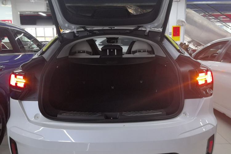 Used Lynk & Co 05 2020 2.0TD Two-Wheel Drive Shine Halo
