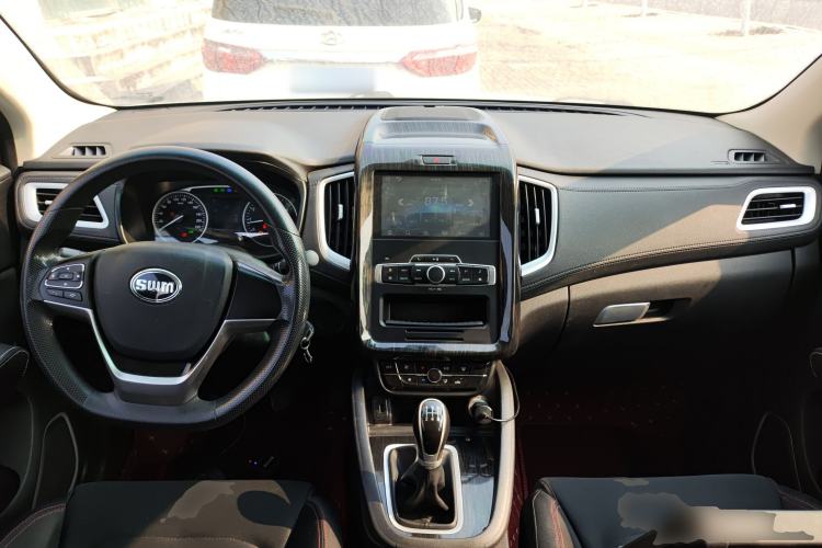 Used SWM X7 2020 2.0L Manual Champion Edition 7 Seats
