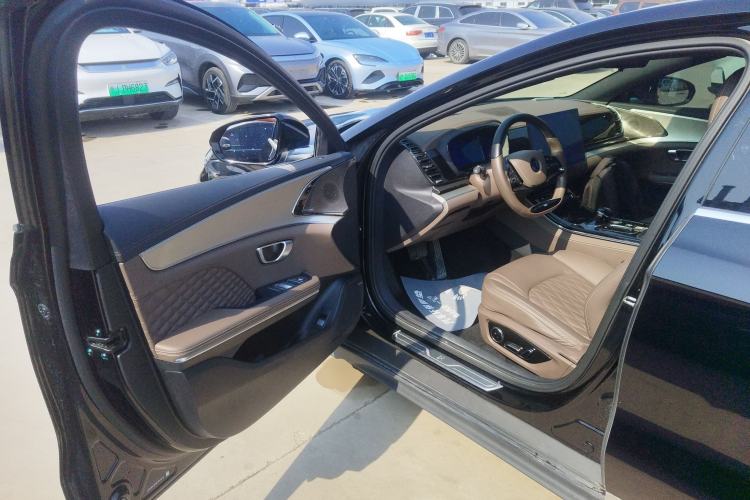 Used BYD Han 2024 EV Glory Edition 605KM Front-Wheel-Drive Premium Model