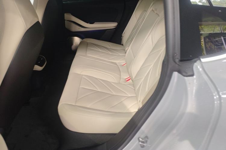 Used Nio ET5 2025 75 kWh Left Rear Seat