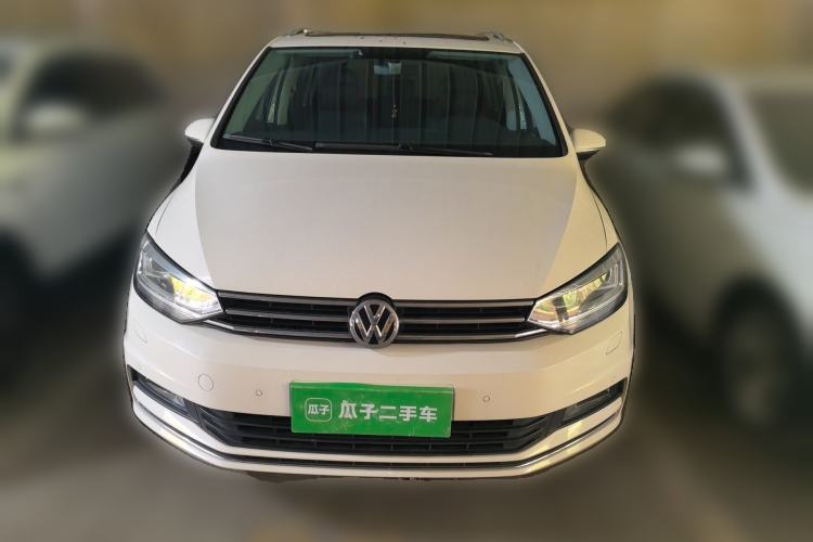 Used Volkswagen Touran 2016 Volkswagen Touran L 280TSI DSG Comfort Edition
