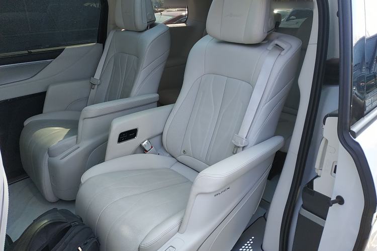 Used Buick GL8 New Energy 2024 Lu Zun Deluxe Edition 7-Seater
