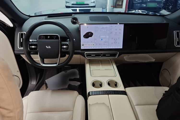 Used Li Auto L7 2024 Ultra Model Center Console