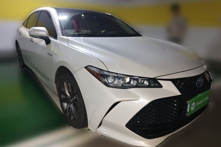 Used Toyota Avalon 2019 Dual-Engine 2.5L Luxury Edition China VI Standard
