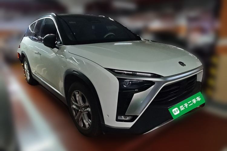 Used Nio ES8 2022 75 kWh Six-Seater Version Front Right 45 Deg