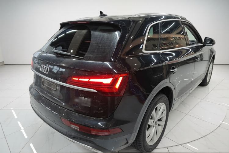 Used Audi Q5L 2023 40T Luxury Elegant Model Exterior 5