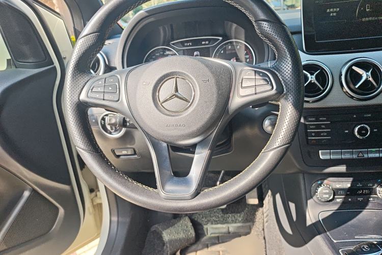 Used Mercedes-Benz B-Class 2015 B 200 Fashion Model