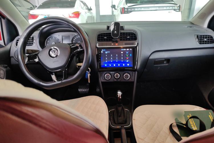 Used Volkswagen Polo 2016 1.4L Automatic Trendy Model Center Console