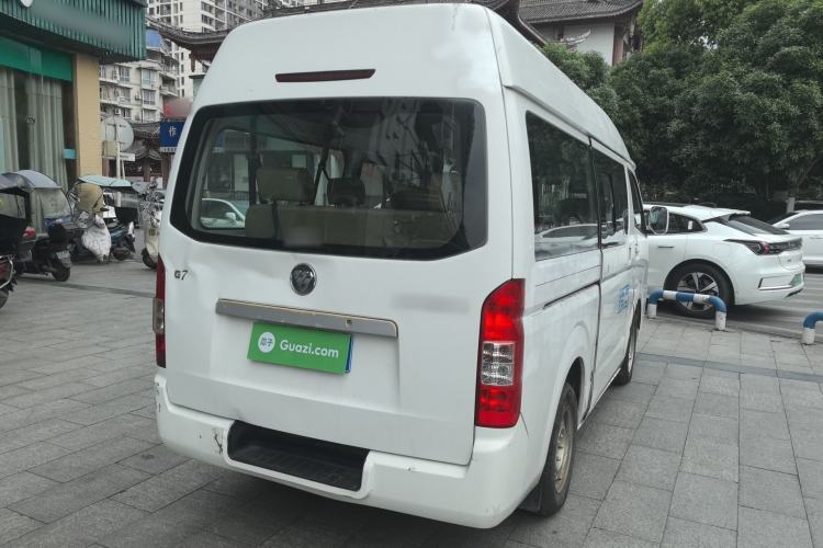 Used Foton Scenic G7 2015 2.0L Commercial & Travel Short Wheelbase High-Roof 486EQV4
