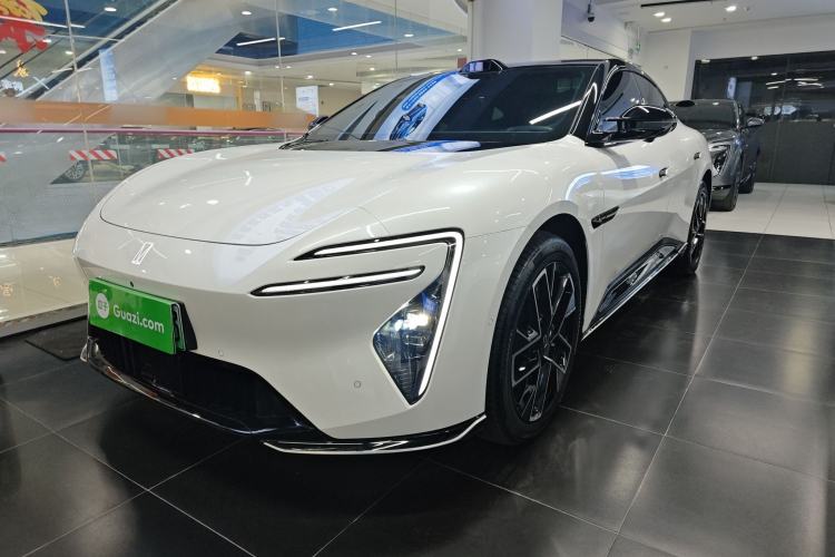 Used Avatr 06 2025 Ultra Pure Electric Edition