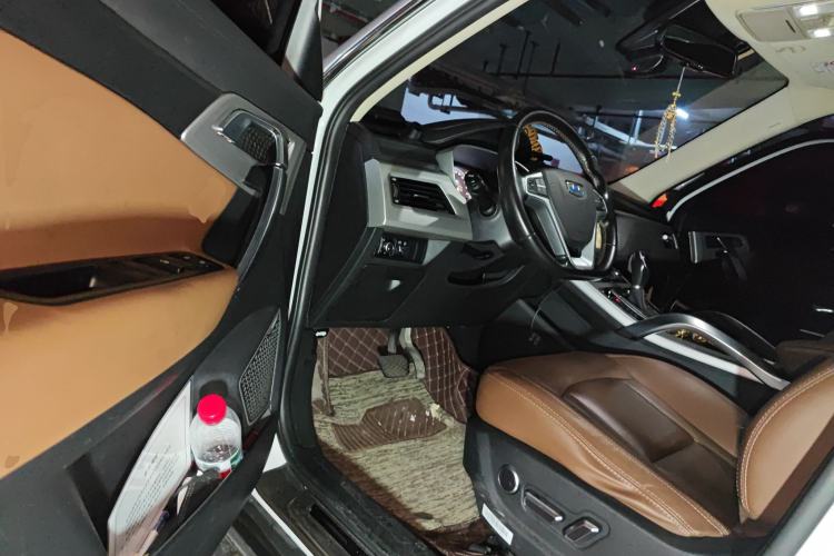 Used Geely Auto Emgrand X7 Sport 2016 1.8TD Automatic ZhiZun Version
