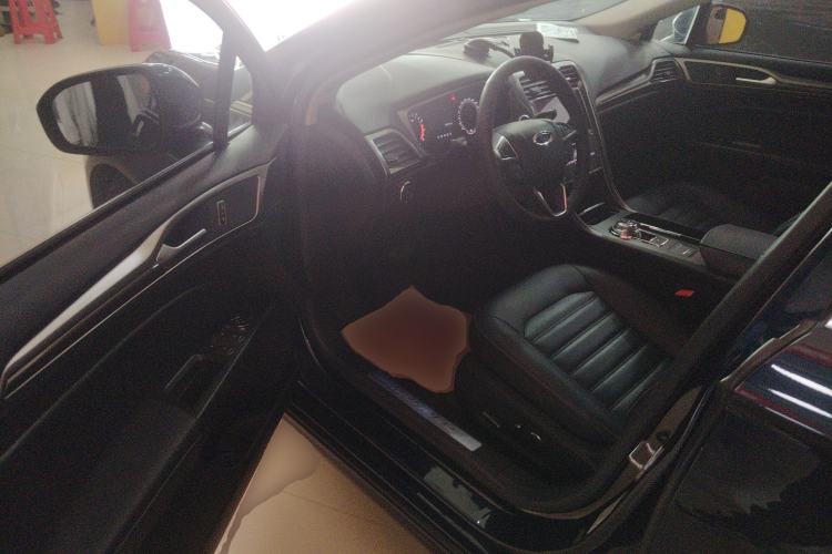 Used Ford Mondeo 2018 EcoBoost 200 Smart Control Fashion Model China VI Standard