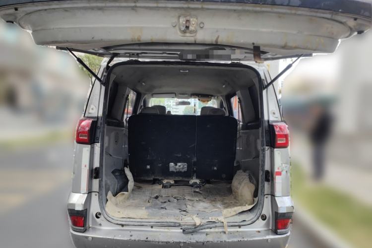 Used Dongfeng Shuaike 2016 1.5L Manual Standard Edition Trunk