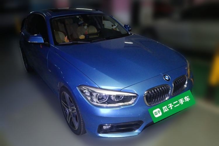 Used BMW 1 Series 2018 118i Leading Model Front Right 45 Deg