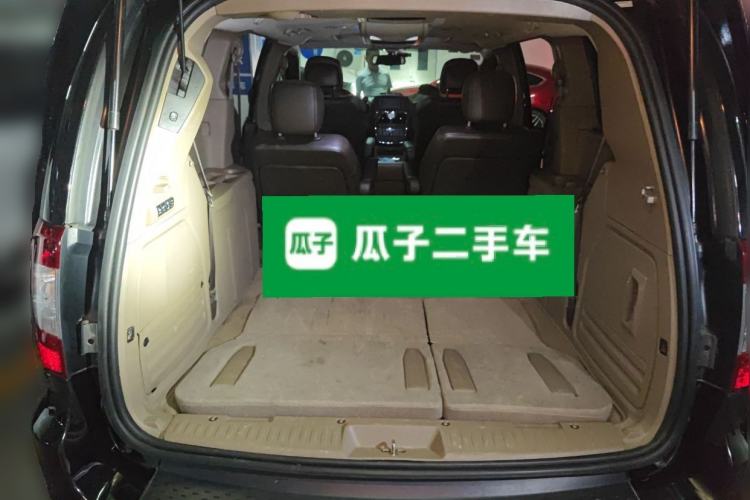 Used Chrysler Grand Voyager 2013 3.6L Luxury Edition Trunk