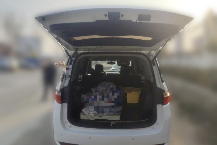 Used CHANGAN KAICHENG Oushang A600 2016 1.5L Manual Luxury 7-Seater Trunk