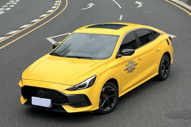 Used MG 5 2022 300TGI DCT Chao Yue Luxury Edition