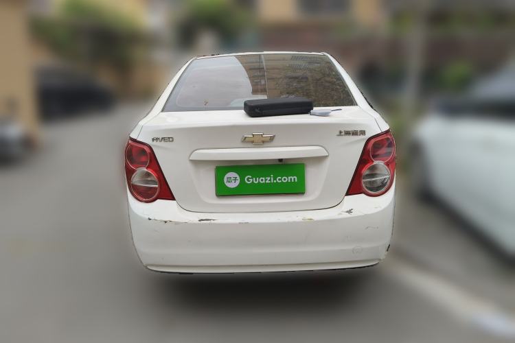 Used Chevrolet Aveo Sonic 2011 Sedan 1.4L MT SL
