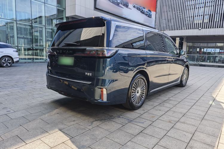 Used VOYAH Dream 2025 PHEV Four-Wheel-Drive Flagship Kunpeng Edition
