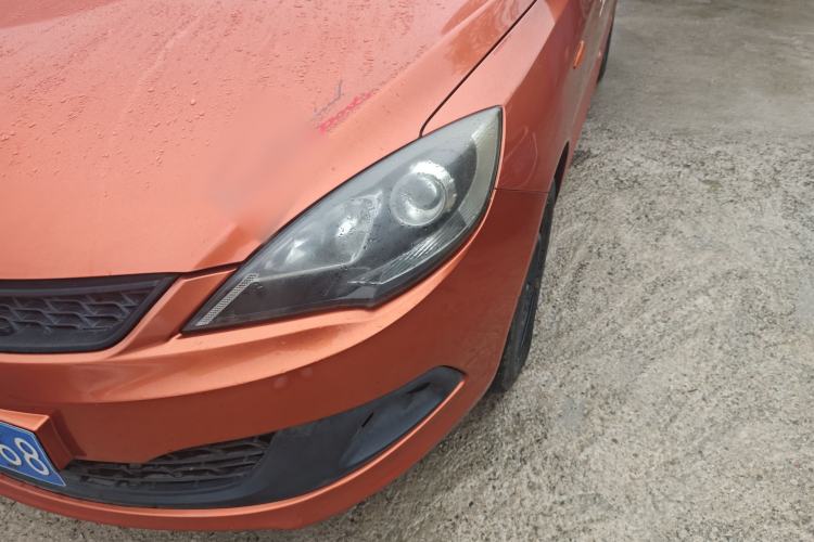 Used Chery Fengyun 2 2013 Hatchback 1.5L Manual Ruiyi Edition Left Front Headlight