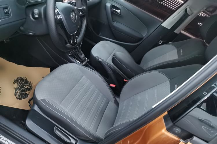 Used Volkswagen Polo 2016 1.6L Cross Polo Automatic