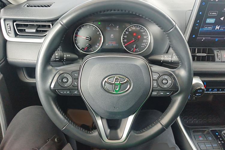 Used Toyota Wildlander 2022 2.0L CVT Two-Wheel Drive Luxury Edition Steering Wheel