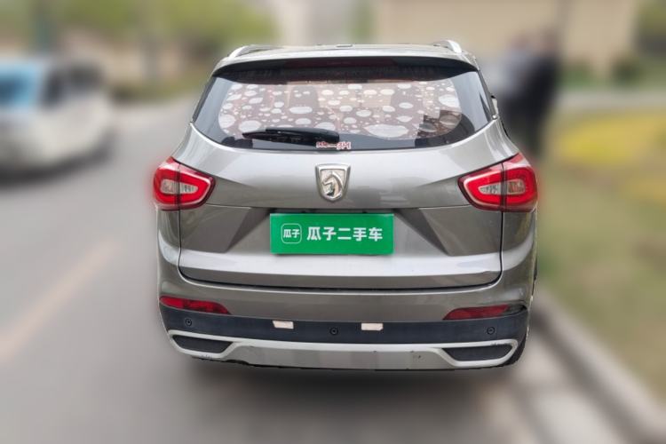 Used Baojun 510 2017 1.5L Automatic Fashion Model
