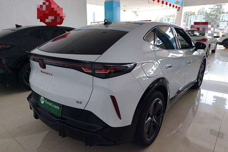 Used Volkswagen ID.UNYX 2024 Pro Long-Range Version