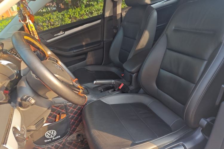 Used Volkswagen Sagitar 2015 1.6L Automatic Comfort Model