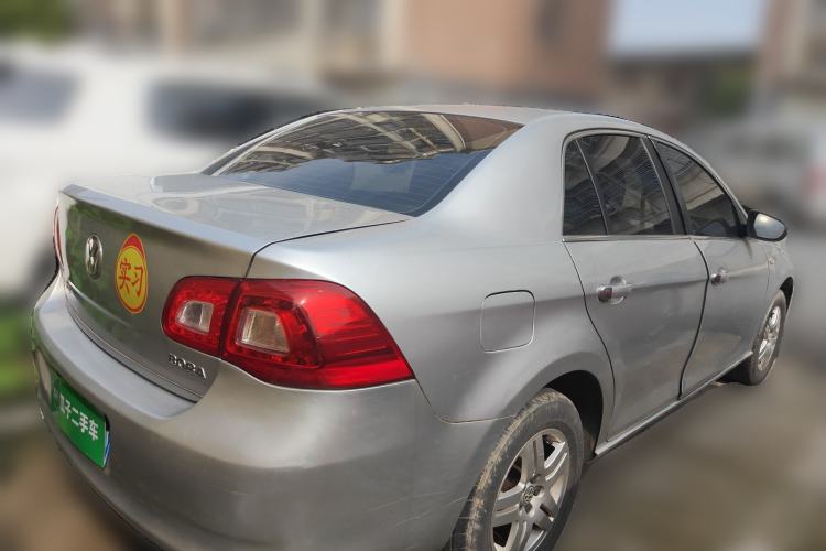 Used Volkswagen Bora 2011 1.6L Automatic Fashion Edition Rear Right 45 Deg