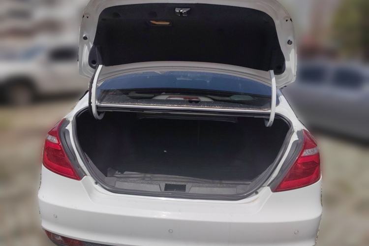 Used Geely Auto Emgrand 2017 Sedan Million Edition 1.5L Manual Luxury Model