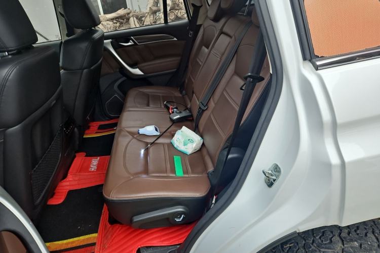 Used Haval H9 2017 2.0T Gasoline 4x4 Luxury 7-Seater
