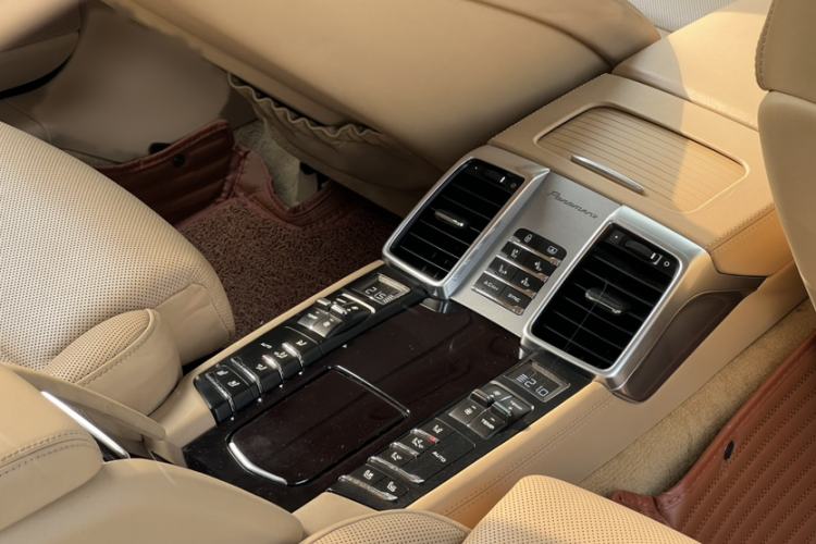 Used Porsche Panamera 2014 Panamera 4S Executive 3.0T Interior 6