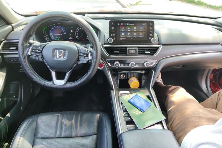 Used Honda Accord 2018 Rui Hybrid 2.0L Rui Zun Edition China VI Center Console