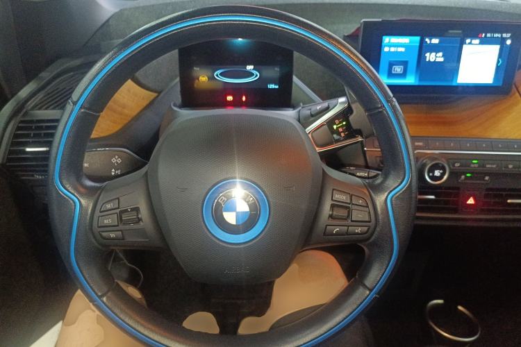 Used BMW i3 2018 Luxury Model Steering Wheel