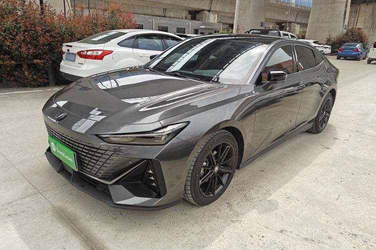 Used CHANGAN UNI-V 2023 1.5T Prestige Model