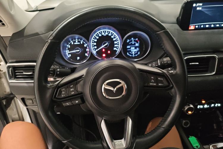Used Mazda CX-5 2017 2.0L Automatic 2WD Smart Enjoyment Version China V Standard Steering Wheel