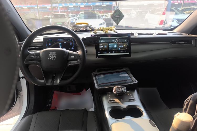 Used BYD Qin PLUS 2025 DM-i Smart Drive 55KM Leading Model
