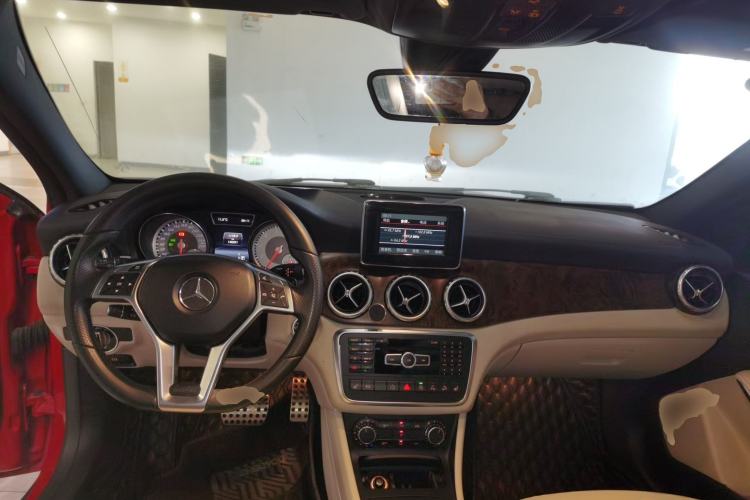 Used Mercedes-Benz GLA 2015 GLA 260 4MATIC Sport Edition
