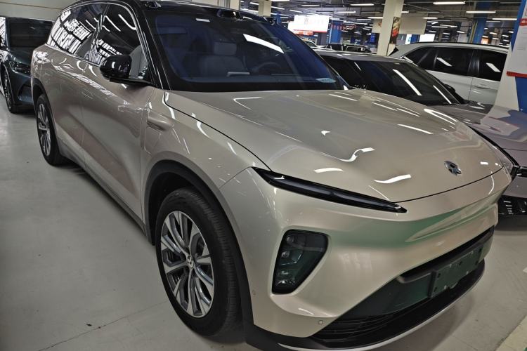 Used Nio ES8 2023 75 kWh Executive Edition
