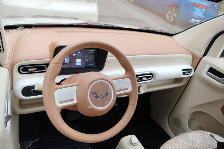 Used Wuling Hongguang MINIEV 2024 3rd Generation 215km Youth Edition
