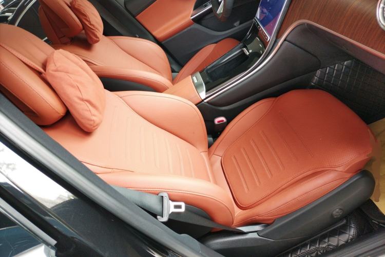 Used Mercedes-Benz GLC 2023 GLC 300 L 4MATIC Dynamic Edition 5-seater Right Front Seat