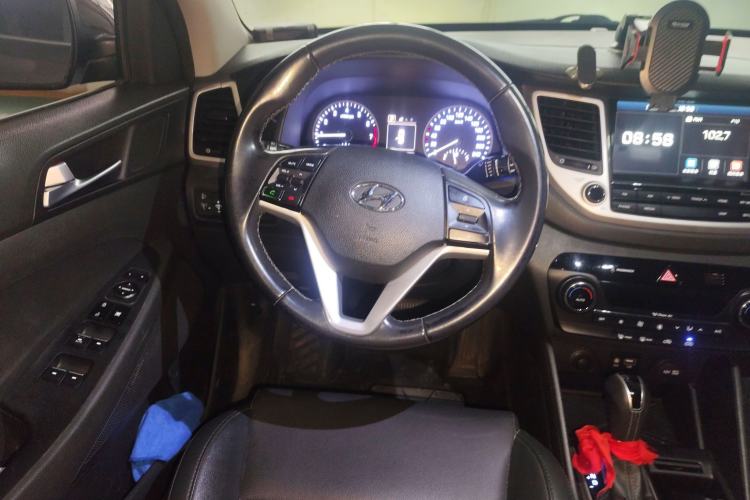 Used Hyundai Tucson 2015 1.6T Dual-Clutch Two-Wheel-Drive Smart Model