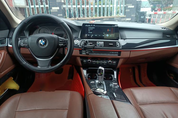 Used BMW 5 Series 2017 520Li Elegant Edition
