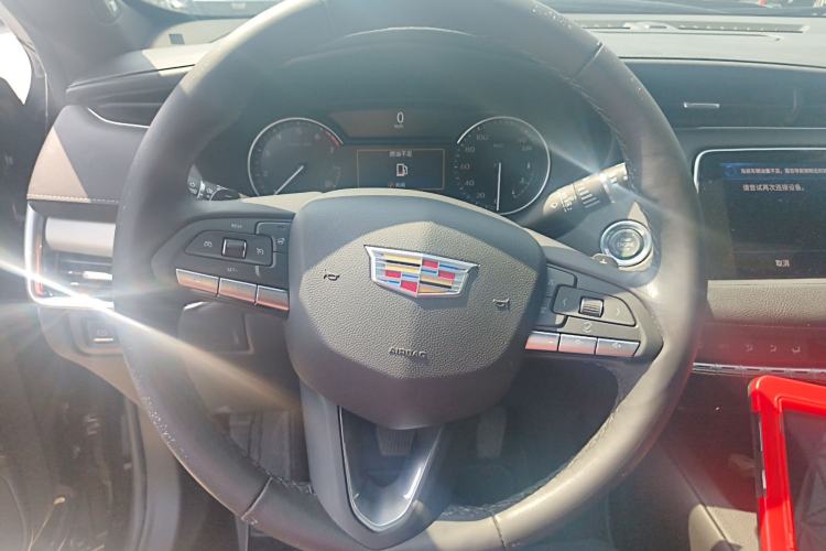 Used Cadillac XT4 2021 28T Two-Wheel Drive Leading Version