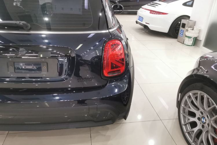 Used MINI MINI 2023 1.5T COOPER Midnight Escape Special Edition