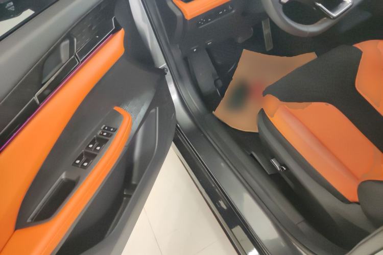 Used CHANGAN UNI-V 2023 1.5T Sport Edition
