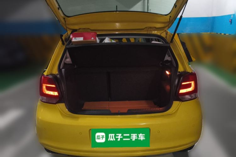 Used Volkswagen Polo 2011 1.4L Automatic ZhiShang Version Trunk