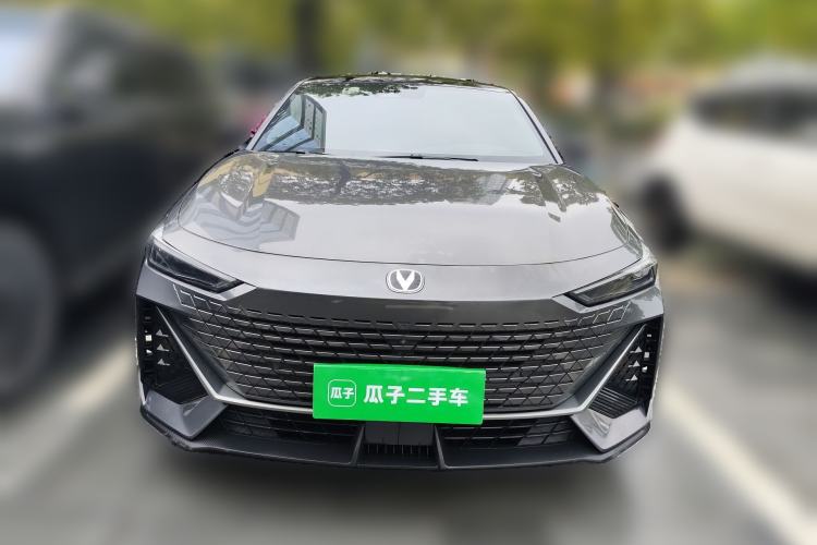 Used CHANGAN UNI-V 2022 1.5T Smart Navigation Version
