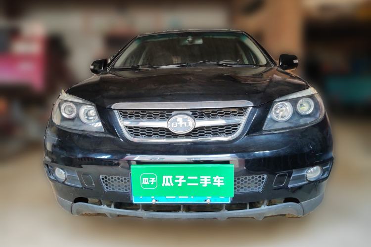 Used BYD S6 2014 2.0L Manual Luxury 5-Seater
